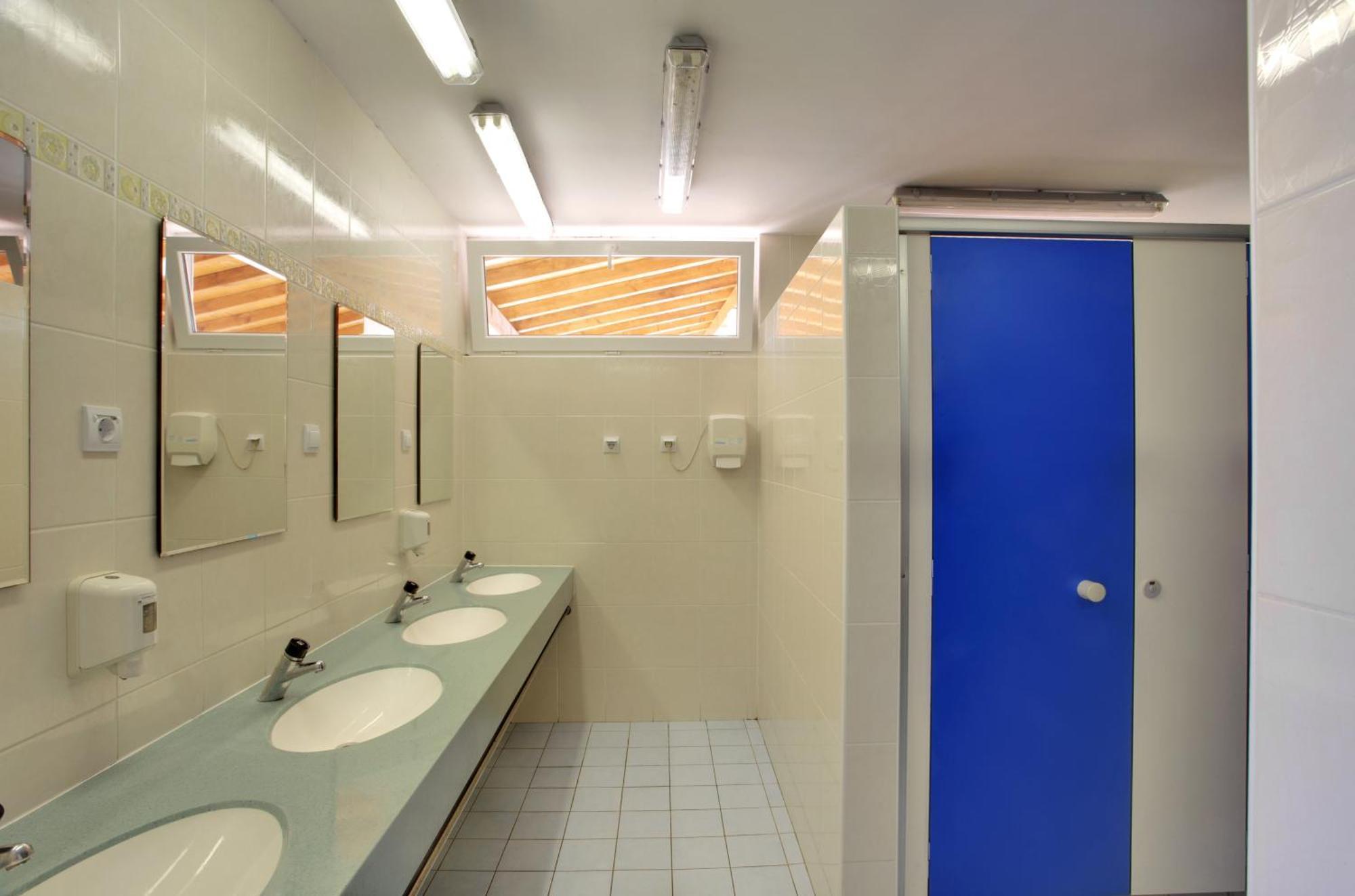 Fkk Adriatika In Fkk Solaris Naturist Resort Poreč Extérieur photo